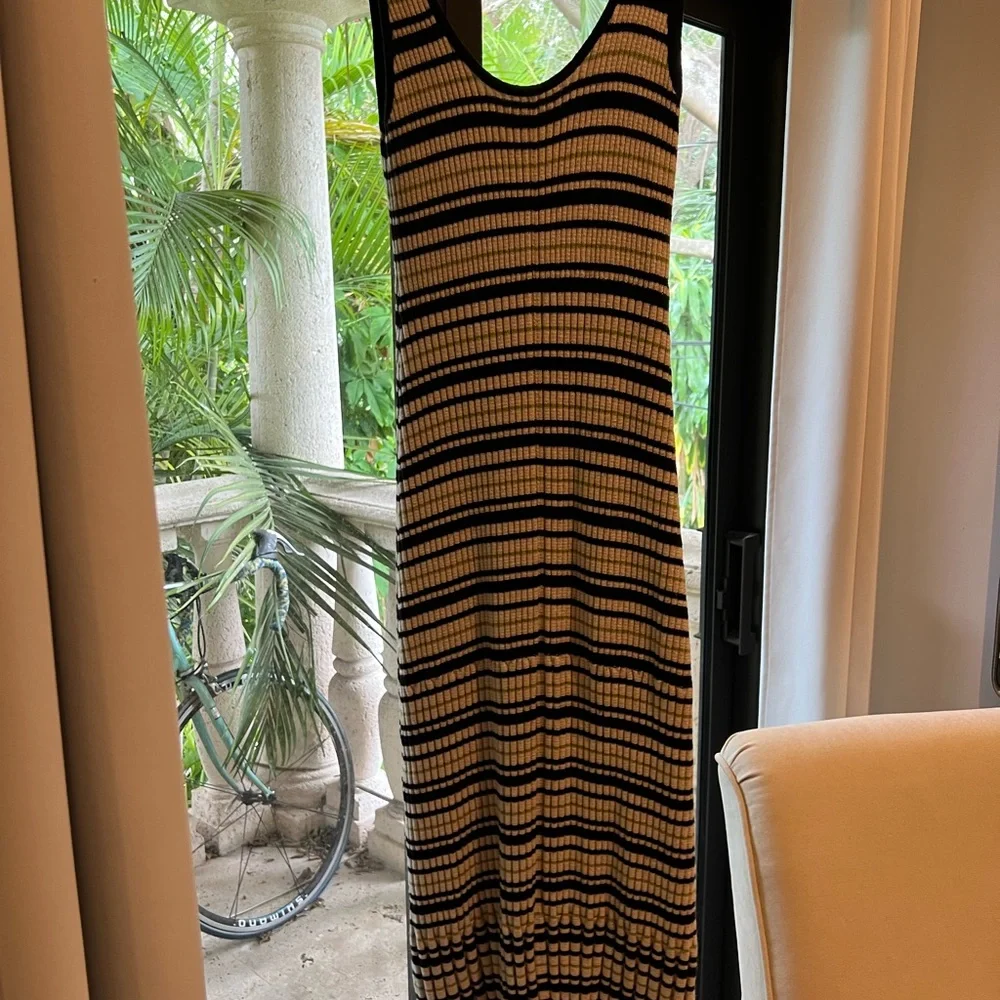The Odells Viviana Set Sweater Tank Dress (small) cardigan (medium) - Picture 4 of 7